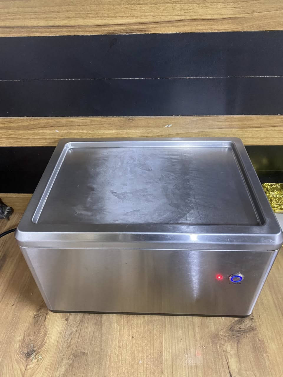 مكينه ايس رول للبيع 90 الف دينار مكاني بغداد ***********
