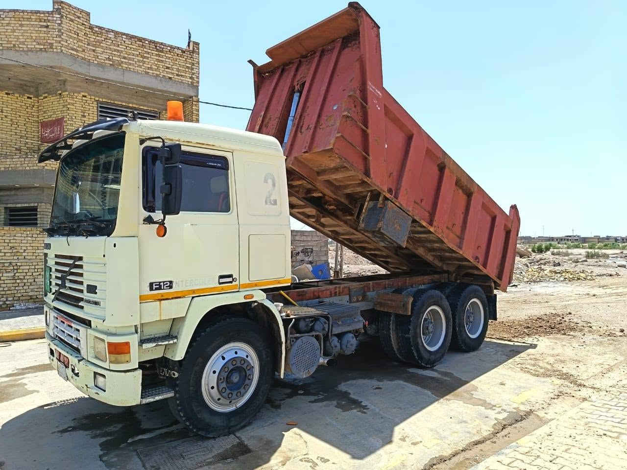سلام عليكم سياره فالفو للبيع محرك 22مكفوله مجموعه النكي كير 4×4سياره تخم تاير رقم نجف شاصي بي ذيل 80 سم سياره راس قلاب 3 لوحات ستفسار ***********
