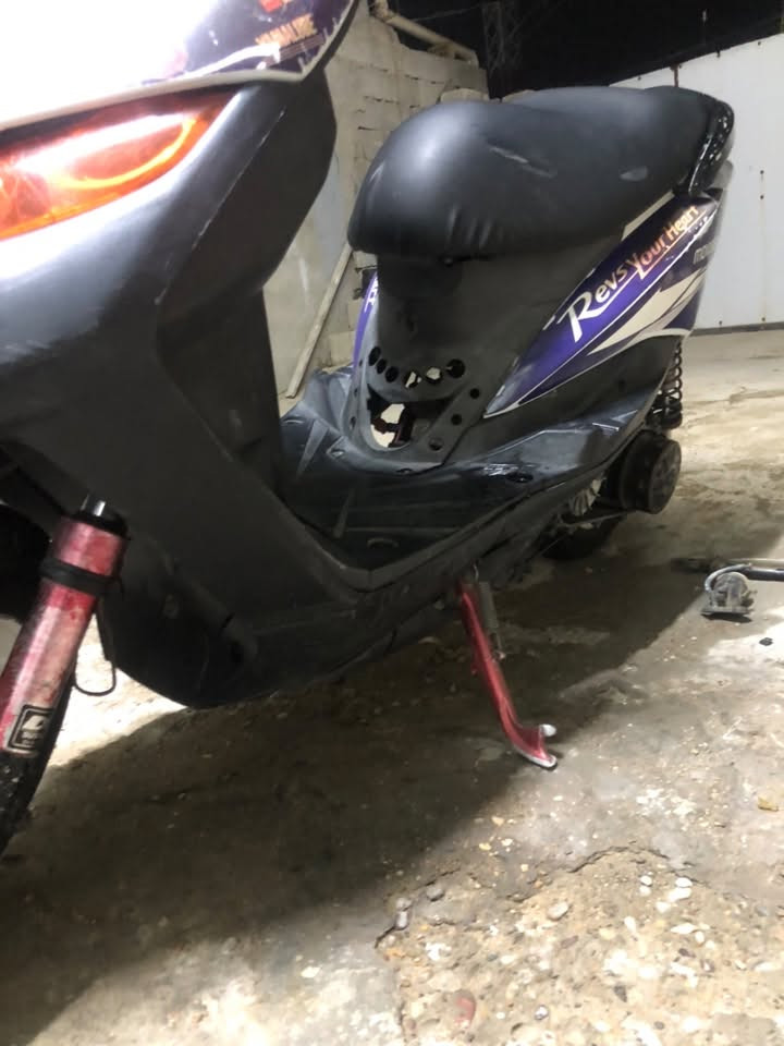 السلام عليكم ثعلب مزود كفرهة وتزويدهة من الرنبه 
يدات رياضي
صدر رياضي 
دبلات خلفيه رياضي
ستان رياضي
كابريتر قفاز
وياله gtr
كور رياضي 
بوشه رياضي
روله رياضي
كلهن اصلي 
دراجه هاون طياره 
مكفوله من التبخير والنضوح والصوت السعر ٩٠٠ وبيهة مجال بسيط حك الجيه مكاني بغداد الغزالية للأستفسار ***********
