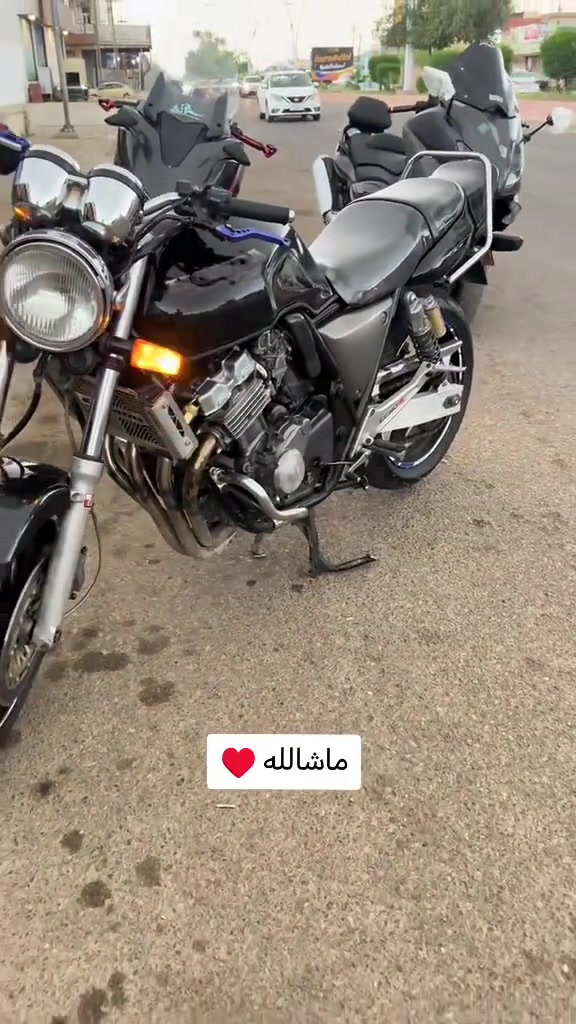 سيبي  🖤400.رمبه كفاله عامه اوراق كامله. والهورنت كفاله ايضن كلشي بسعره جماعت ال13وا12 لاطبلي 
***********
