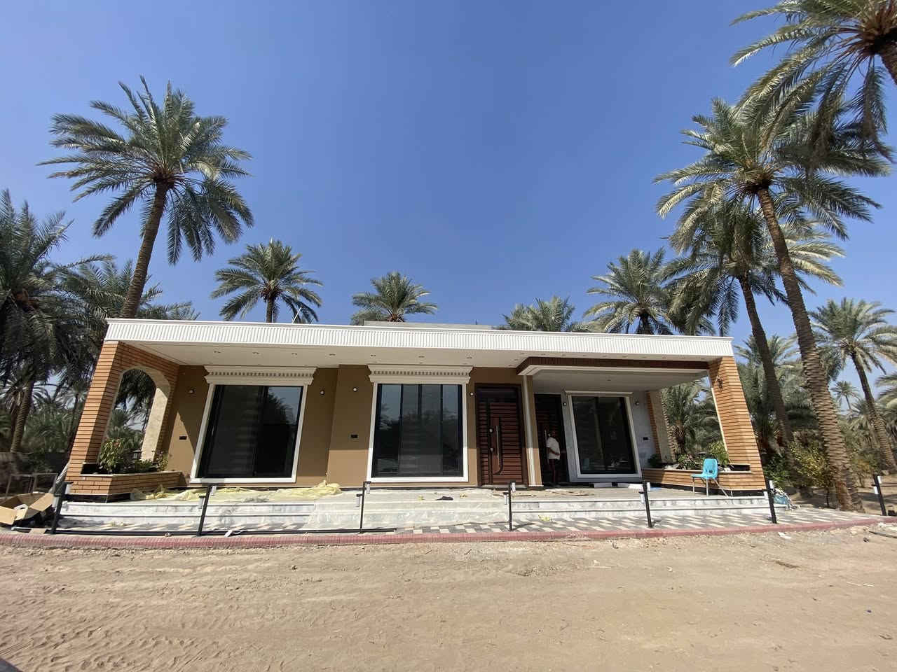 كادر هندسي متخصص لتنفيذ جميع اعمال الديكور الداخلي والخارجي للمنازل ، المجمعات الطبيه ، الكافيهات ، المجمعات التجاريه ...
جبسنبورد ( تركي كوناوف أو متحده )
حديد ثقيل 0.5 مقاوم للاحمال
معاجين واصباغ من شركات رصينه ( جوتن ' بتك " ديلوكس ، همبل، بلو الايطاليه ...وغيرها .
سحب بورك ' كورنيش اللديكورات الملكيه والكلاسيك والنيو كلاسيك بوردكس للواجهات المنزليه والمطاعم والمحال التجاريه كافه اعمال الفوم التركي والكوبلنات
جميع المواد المستخدمة خاضعه للفحص الهندسي .
اشراف هندسي على جميع الأعمال وضمان لمدة ١٠ سنوات التصميم + اعمال الكهرباء مجاناً للمساحات الكبيره
موبايل او وتساب /***********
