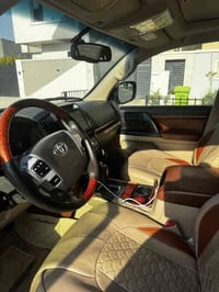 لاندكروز • ٢٠١٥ • بغداد الكرخ