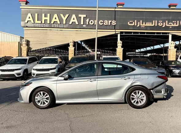 كامري هايبرد موديل 25 حادث موضح بالصور ماشيه 25 الف السعر 190 ورقه واصل بغداد للاستفسار واتس *********** او ***********
