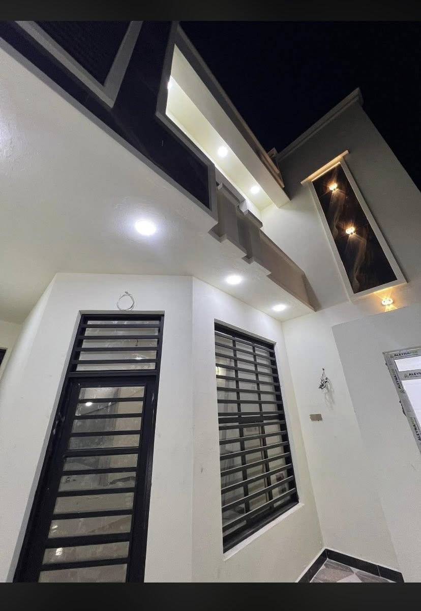 🏡✨ دار عدد 2 للبيع – مساحة 126 متر لكل دار ✨🏡
🏠 مواصفات كل دار:
• 3 غرف نوم
• صالتين
• استقبال
• مطبخ
• مجموعة صحيات داخل وخارج

📐 المساحة: 126 متر لكل دار
📍 العنوان: حي الفرات – قرب كليه الطب 
النتصال هنا ***********
