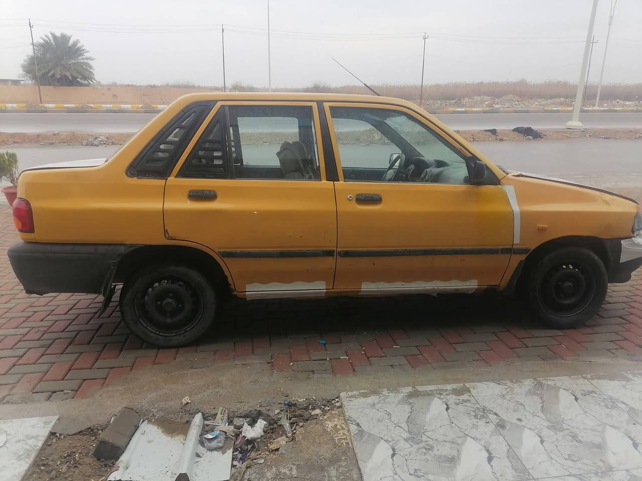 السلام عليكم مكلف بلنشر  سايبه للبيع  رقم بغداد كهربائيات كلها شغاله نكره سلف مسجل  شغال بيها
 خيط بخار سياره ناعمه وحلوه  السعر 12 وبيها مجال
بيع مستعجل الاتصال.. ***********
