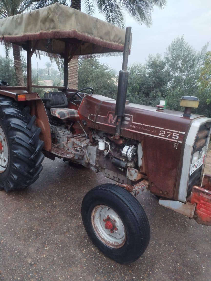 سلام عليكم مكينه فوركسن حجم ٢٧٥ موديل ٨١ مكفوله كفالة عامه على وضع شركه محرك كير اكسن هودرليك كله شرط كهربائيات كلها شقاله  معروضه 14  وشراي يدلل ***********
