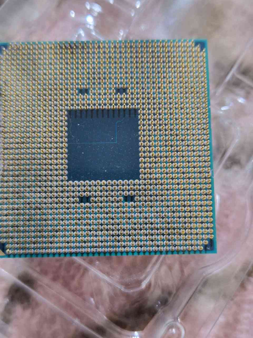 معالج حاسبة
RYZEN 5 5600G
جديد غير مستخدم
السعر ١٥٠ وبي مجال بسيط
وفحص امام المندوب


**إذا كنت صاحب هذا الإعلان وتريد حذفه لأي سبب، رجاءا أرسل رسالة إلى الدعم الفني**
