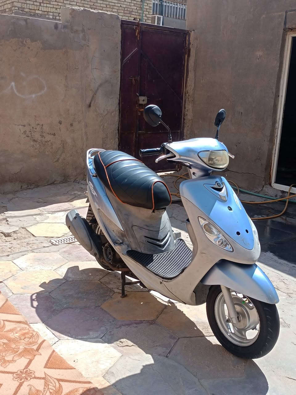 سلام عليكم دراجه ماكس منغولي كفاله عامه دراجه حاويه صارله 20 يوم طالعه وكيل علي الموسوي مكينه خرسه نكره سلف ليل ونهار سعر 950 وبيه مجال رقمي لتواصل *********** واتساب وماسنجر فقط
