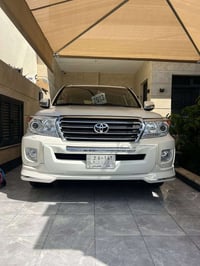 موديل 2013  ماشيه 207حقيقي   فول مواصفات  بصمه  فتحه  ومواصفات لاندكرو...