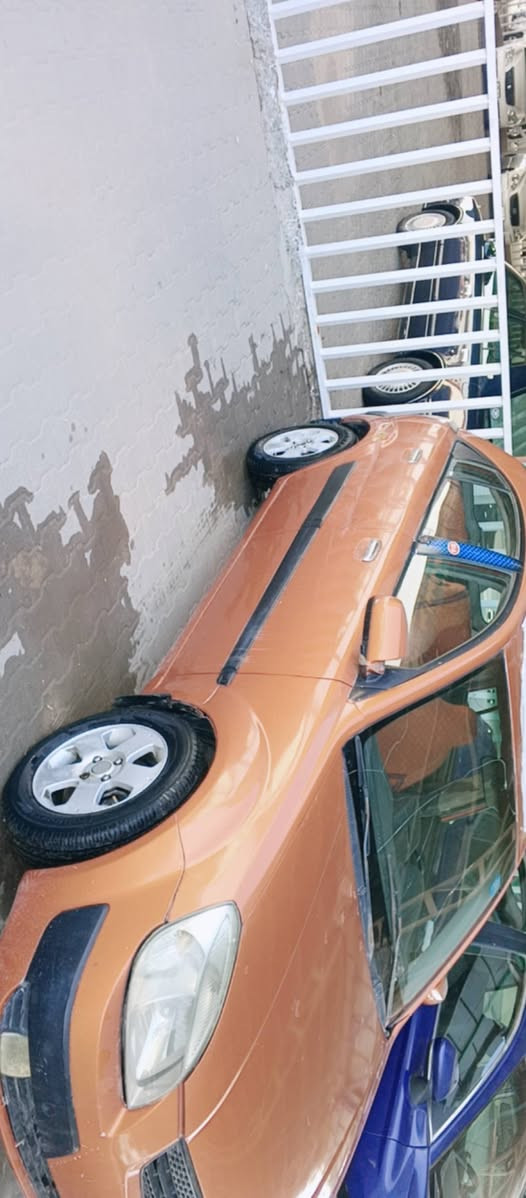 السلام عليكم 
ريو ٢٠٠٦ 
السياره صبغ عام 
حادثهه جاملغ امامي 
مكينه ٦٠٠ اصل 
رقم نجف دولي تحويل مباشر 
العنوان النجف 
السعر ٦٠ وبيهه مجال بسيط 
وات ساب ***********
