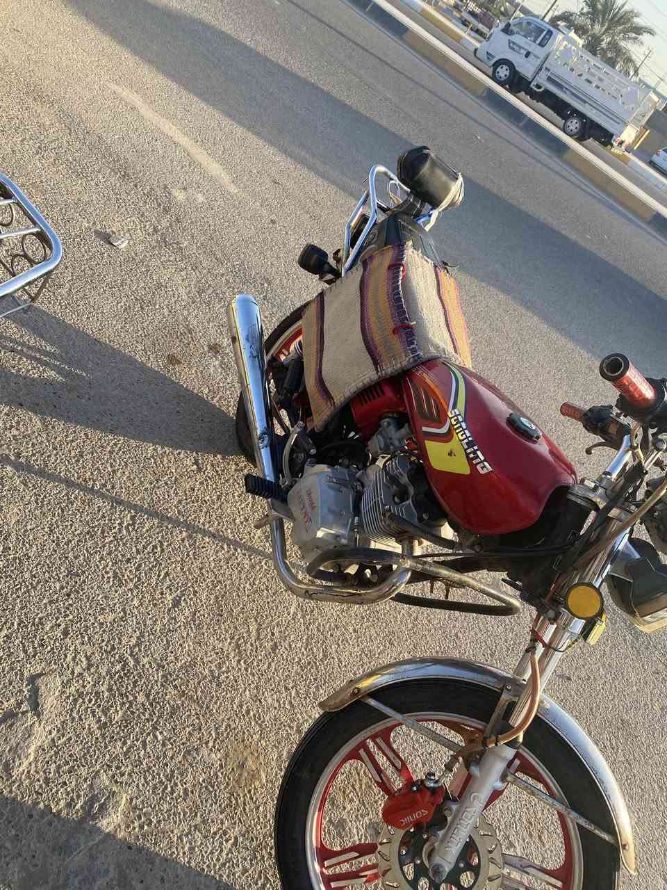 يبه الحلال للبيع 
سيفان ٢١ 
الدراجه مكفوله من البرغي للبرغي 
اوراق كامله العنوان كنعان 
السعر خاص 
رقم الهاتف ***********
