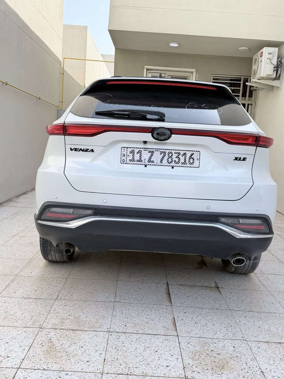 Toyota venza 2024
تويوتا فينزا 2024
فئة xle
Night shade edition 
بدوون ايرباك

مواصفات XLE 

كشنات جلد
تدفئة كشنات
كرسي السائق كهرباء
الصندوق كهرباء مع فتحه بتمرير الرجل تحته
لايت ليد وحاجب نهاري وكشاف ليد
شاشة كبيرة
بصمة تشغيل وبصمة ابواب 
دفع رباعي 
رادارات امامي خلفي
اوتو ستوب 
وبعد بيها مواصفات

السيارة ماشية ٢٥ الف
بعدها جديدة وابيع عالكمرك القديم
حادثها موضح بالصور

السعر (٢٢٢$)
للاستفسار ***********
