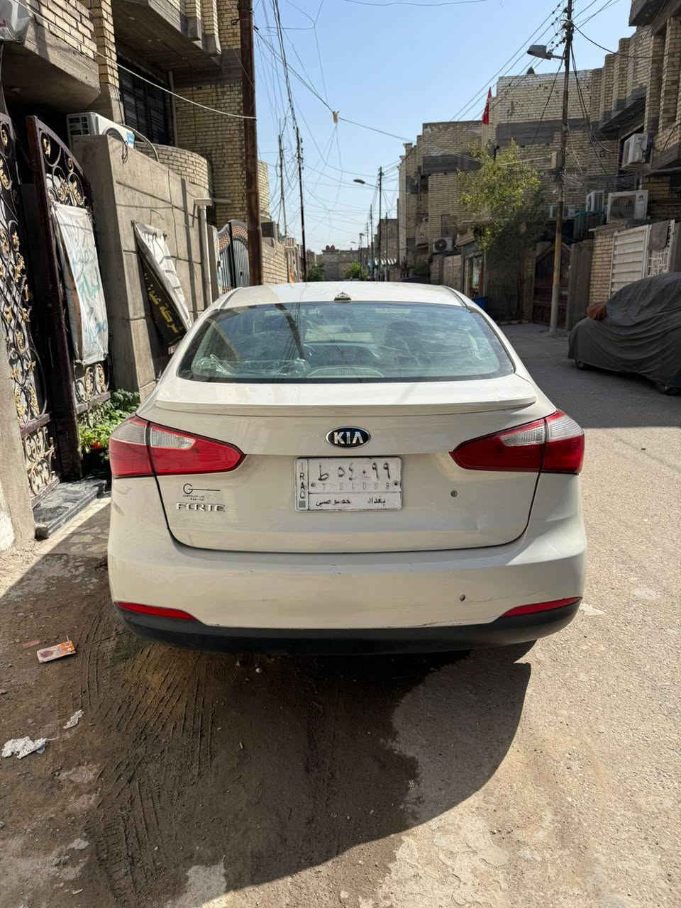 سلام عليكم للبيع فورتي 2015
88💵وبيها مجال حك الجية مستعجل ع البيع

كير محرك تبريد كهربائيات كلها شغالة و خير من الله

حادثها مال امريكا جانلغ عكس السايق بدون دواخل

 وبيها كم قطعة رش جمالية بدون حادث 

مكاني بغداد البلديات

شراي يتصل رقمي *********** بي واتساب

