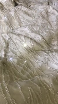 فستان زفاف • قياس ٣٨/٤٠ • برقع