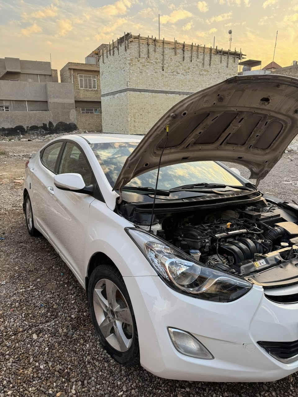 النترا موديل ١٤رقم اربيل ب اسمي مصبوغه حزام مكاني بغداد.   ***********
