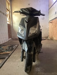 دراجه للبيع سعر300مكان بغداد رقم هاتف07721731668