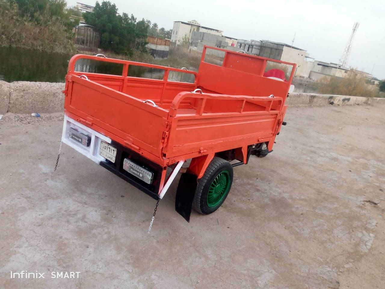 ليفان رقم ابيض وسنويه تحويل بسمك خياس مابيه وشاصي مكفول واسمع فيديو شراي يتصل *********** سعر 1600
