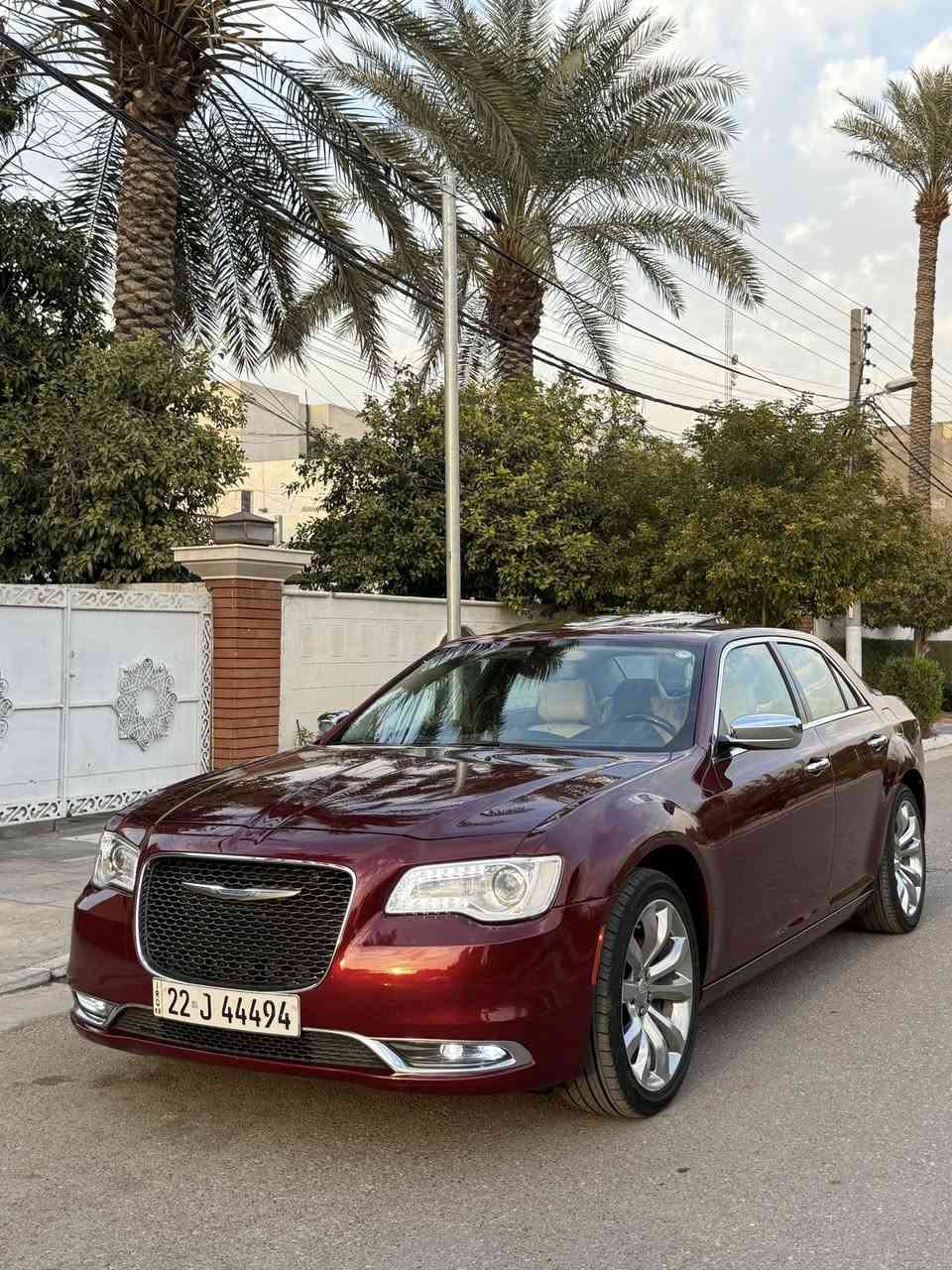 اوباما 
c300
موديل 2017
السيارة احلى من الصور 
 كلين بدون حادث مكفولا من الضربه و الصبغ و التبديل 
 رقم اربيل شبه مميز دولي بسمي سنويه و هزه جديد احولك ثاني يوم 
المواصفات : واحد على واحد 
*  پانوراما .  
* دواخل عسلي 
* مصابيح امامية زنون مع LED . 
* ويل قياس 18 أنج . . 
* شاشه كبيرة مع نظام ملاحة نفكيشن GPS .
* خزن ميموري 
* مقاعد أمامية كهربائية عدد 2 . 
* مقاعد أمامية  تدفئة  تبريد 
* كشنات جلد 
* بردة خلفية كهرباء 
* كشنات خلفيه تدفئة 
* ستيرن كهرباء 
* تشغيل عن بعد .  
* كير ماوس 
* محدد سرعة . 
* تلفون بلوتوث . 
* كاميرا خلفية .
* مرايا متحسسة للرطوبه  
*  يدات نيكل 
* دخول ذكي (بصمة) .
*ماشية 96 الف كم 
 * الون كرزي 🍒 
مكاني بغداد
بيع او مراوس 
السعر 245 
ماكو هيج سعر كلين بهيج نضافه 
***********
