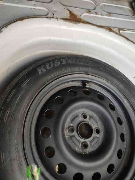 سلام عليكم 
بي واي دي للبيع
السعر 50 
المواصفات 
 تبريد شغال 
بصمه تشغيل  عدد 2 بصمة ابواب 
سويج عدد 2 
محرك كورلا تحوير النجف
مكينه 1600 ديلكو
صبغات بصيطه بس ابيع احزام 
رقم نجف بأسم صديقي بالنجف
اتعهد بامداور 
سنويه منتهيه رقم ألماني مشروع وطني
السياره احلا من الصور 
دبلات حداديه جديده 
فتحه بالسقف 
للاتصال *********** نهايته 50
اتصل وات ساب وانه خادم المكان محافظة ذي قار
