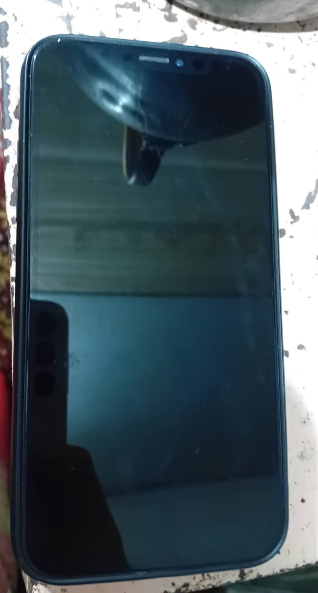 أيفوان أكس عادي ذاكره 256مبدل شاشه وبطاريه اصليات بطاريه 100 جهاز نضيف السعر 120وبي مجال المكان ديالى بعقوبه التحرير الرقم ***********

