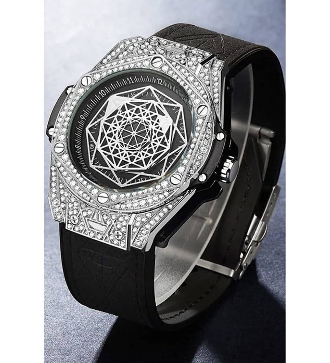 الساعة هي محاكاة لتصميم Hublot Big Bang Sang Bleu، وتتميز بهيكل مرصع بالكريستال ومينا هندسي معقد
تستخدم الساعة حركة كوارتز
تشمل الميزات تفاصيل ماسية أو كريستالية على الهيكل والإطار.


**إذا كنت صاحب هذا الإعلان وتريد حذفه لأي سبب، رجاءا أرسل رسالة إلى الدعم الفني**