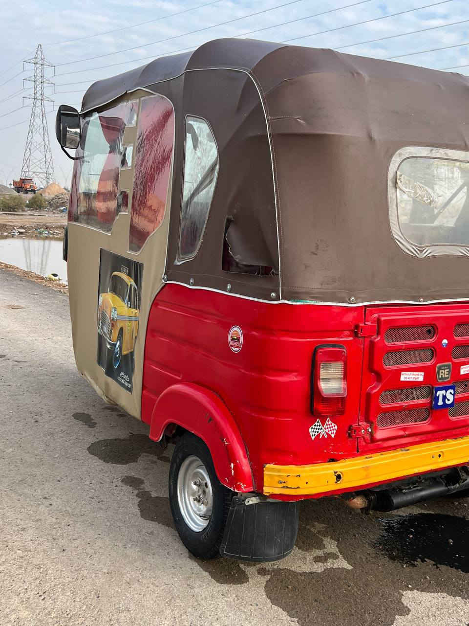 للبيع موديل ١٧ محرك كير بك كهربائيات كفاله عامه
ديالى بعقوبه
السعر مناسب جداً
***********
أوراق اصليه شرط الترقيم
