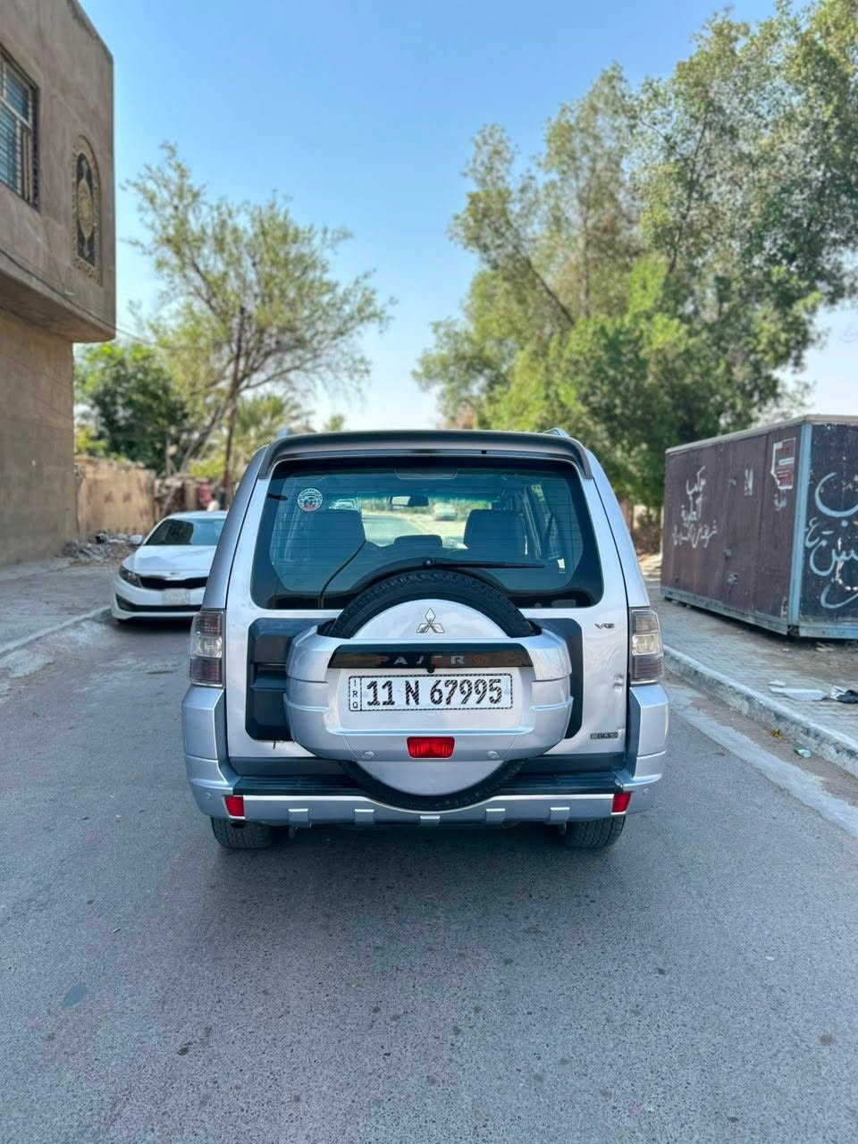 سلام عليكم للبيع باجيرو 2008 بيه نص قبق صندوك صبغ  بدون دواخل ولباقي مكفول  سياره جاهزه بدون اي نقص سياره بغداد سعر 109 رقمي ***********
