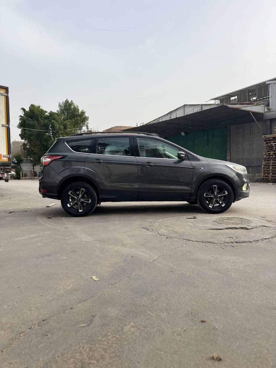 السلام عليكم
كل عام وانتم بخير
للبيع فورد سكيب 2018
صبغ مابيها حادثها 
صندوك مواصل داخل
بارد مابيها اقل من 
شبر سيارة جاهزة
نظيفة جدا وكهربائيات 
كاملة كلها مكينة مكفولة
ممفتوحة كير مكفول ممفتوح
تحويل شوكت متريد 
مكينة 1500تيربو اي عطل مابيها
طيارة ماشاء الله ولاچيك بيها
سونر وضربة موجودات بلصور
عضمتها حلوة سعرها 118
مجالها بسيط عنوان بغداد
الاعظمية/***********
