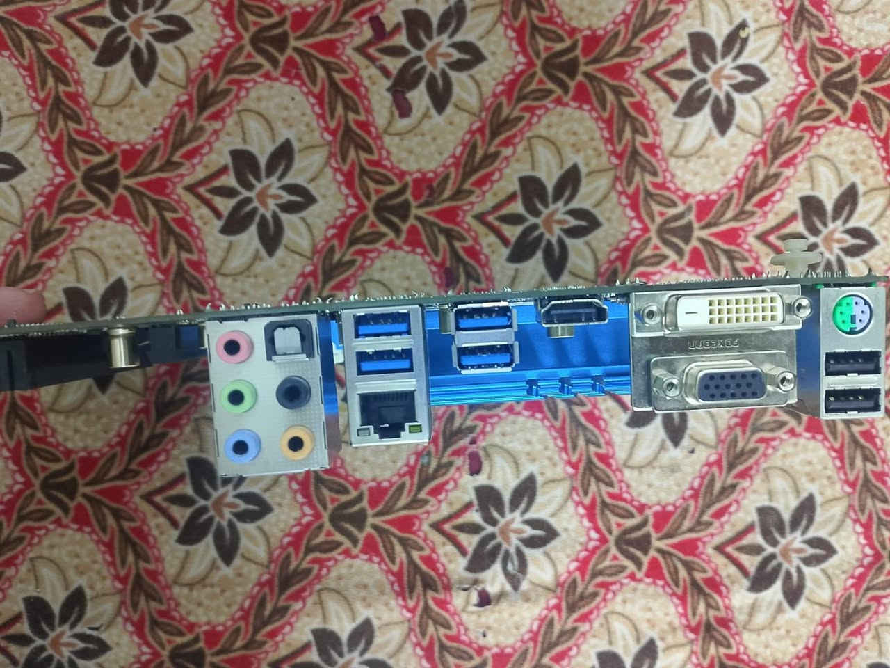 هلا
بورد Z97
ماتقلع اكتب سعرك 
***********
اكو توصيل
