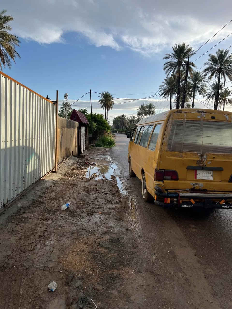 السلام عليكم
كية للبيع موديل 1994
كير محرك اكسل مكفولات
صدر امامي جديد
المكان بغداد الدورة عرب جبور
*********** رقم الهاتم
