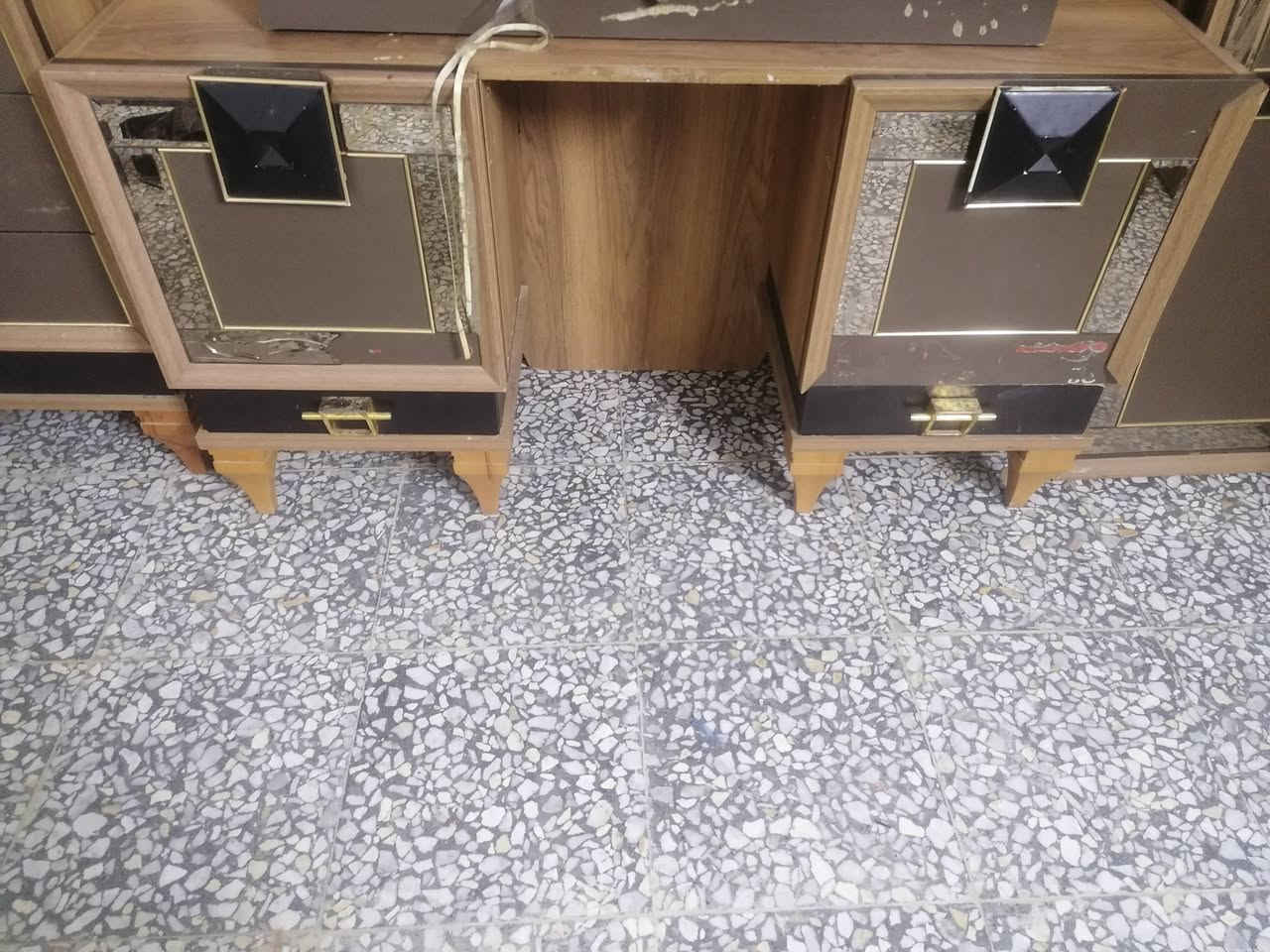 السلام عليكم غرفه نوم 7قطع تركيه نظيفه جداحالين مفصخه لغرض النتقال السعر 400وبيه  بسيط العنوان بغداد الشعب بيع مستعجل لغرض النتقال


**إذا كنت صاحب هذا الإعلان وتريد حذفه لأي سبب، رجاءا أرسل رسالة إلى الدعم الفني**