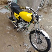 اسلام عليكم 4كير دراجة نضيفة شوفت عينك الموديل 19السعر خاص 07865835554...