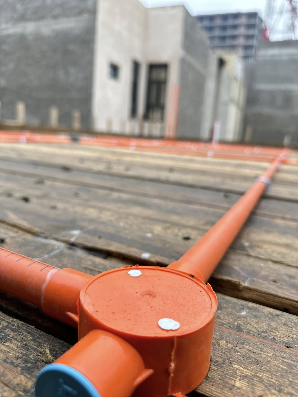 الحمدلله دائماً وأبداً 
جزء من اعمال كادر الباشا في بغداد مع مكتب ترابط الهندسي
نشر شركة كهرباء  طابق ارضي مساحة 300 م  
حسب المخطط المطلوب 
المواد المستخدمة في موقع العمل 
بوري الماستر وجكشن وفاء الفرات جميع المواد من شركة زيد الوفاء 
ان شاءالله ينال أعجابكم 
للاستفسار والطلب يرجى التواصل عبر الواتساب 0735476748///***********
او مراسلة الصفحة
