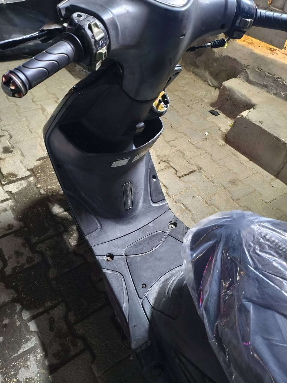 سلام عليكم ماكس عدله للبيع 
دراجه بلاديه كلهء اي نقص مابيهء
دراجه مكينه بلادي كلشي بلادي 
صارلهء شهرين طالعه من المعرض
دراجه شلعه معدل فولل دراجه 
جاهزه من كولشي  الي ميعرف بيهن
ليتعبنه وتعبه فدوه اروحله 
مكان كربلاء سيف سعد 
للاستفسار 0775330705
بي وتساب 🙂🙂🙂


**إذا كنت صاحب هذا الإعلان وتريد حذفه لأي سبب، رجاءا أرسل رسالة إلى الدعم الفني**