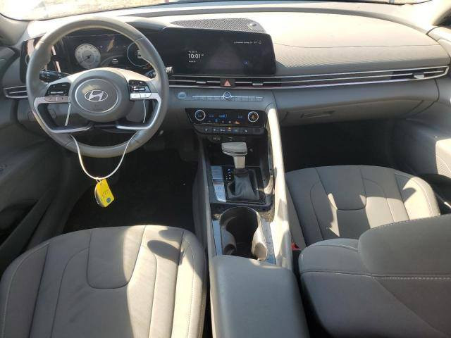 السلام عليكم ورحمة الله وبركاته...
عندي سياره هيونداي النترا موديل 2024 حاليا بالعقبه...إن شاء الله باجر تتفرغ من الحاويه ابيعها على وضعيتها بدون تصليح وبدون كمرك وبدون رقم.....حادث السياره موضح بالصور مع المواصفات ....
الي تعجبه او يريد يستفسر عن السياره الاتصال على الرقم التالي
***********
وبخدمتكم
