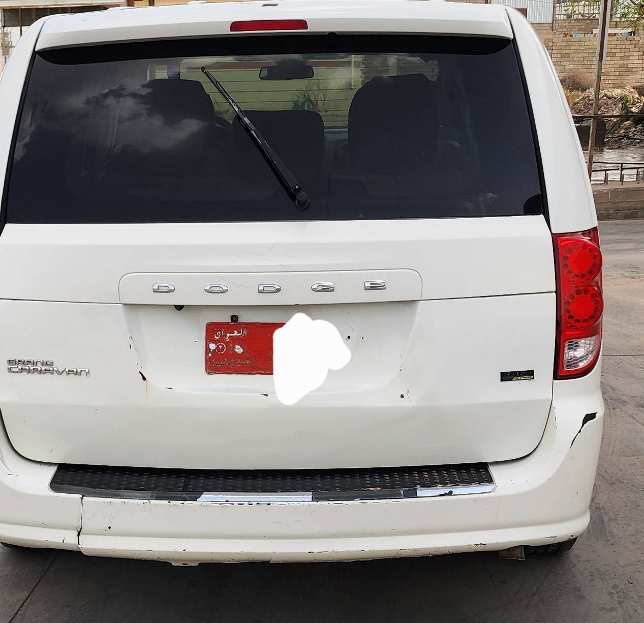 دوج كرفان ٧ راكب موديل ٢٠١٣ سيارة نظيفة محرك ٣٦٠٠
بيها منظومة غاز ٨٠ لتر ....معاملة رقمها وصلت للكمرك تكملها بمرور صلاح الدين ثاني يوم احولك...السيارة سعرها ٨٥ وبيها مجال بسيط يرهم مراوس حسب القناعة مكان السيارة في سامراء للأستفسار أكثر الأتصال على الأرقام التالية 
***********
***********

