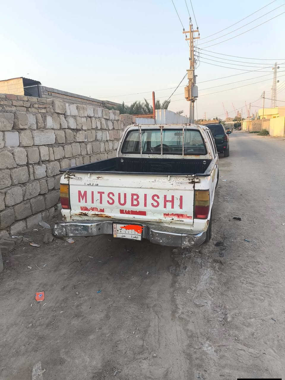 متسوبيشي للبيع رقم بصرة بسمي السيارة مصفرة 25 بيه مجال ***********
