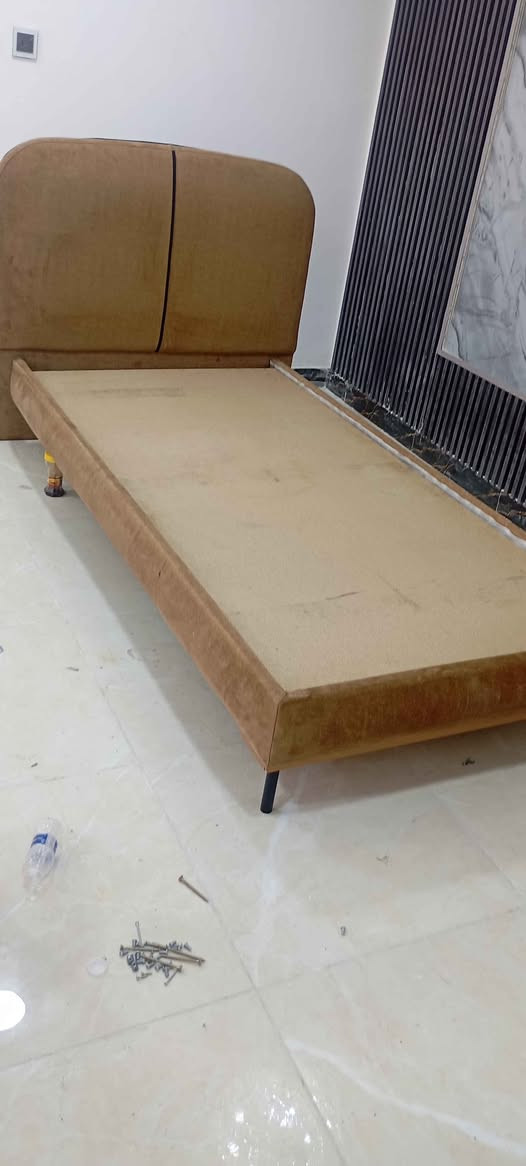 السلام عليكم
جرباية خشب نفر واحد نضيفة للبيع 
الدورة / حي الميكانيك
***********
متواجد واتس اب بغداد, العراق
