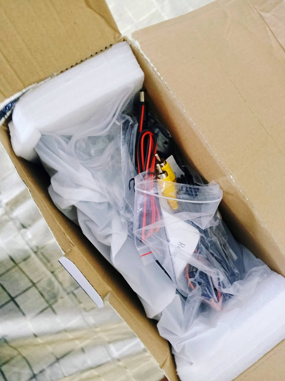 سلام عليكم شاشه مال سيارة قياس 9" مع ملحقاته السعر 45 الف مكاني بغداد الدورة اتصال ***********
