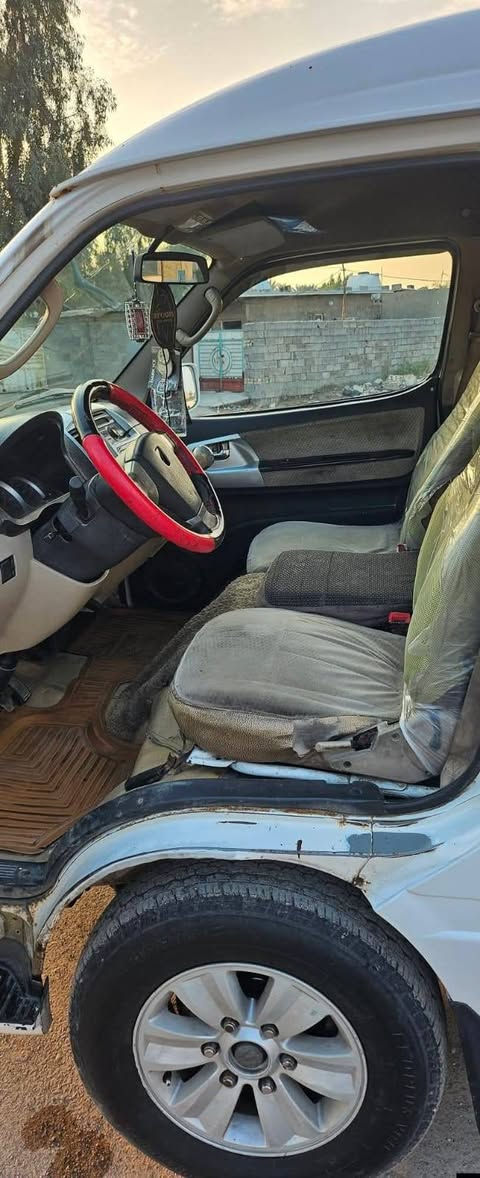 اج 1 موديل 14 رقم وهزه جديد بسمي مصفره من كلشي وتخم تاير جديد مكفوله بس يم بك لايت شويه بيها وجنطه بارد 
السعر 85 ورقه بيها مجال 
***********
***********
