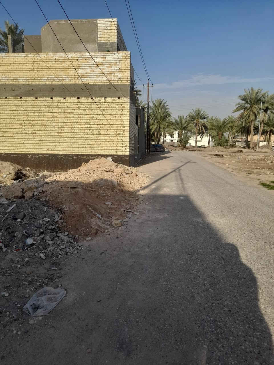 قطعة للبيع مساحة ١٥٥م طابو زراعي تحويل مباشر 
واجهة ١٥.٥ م 
الموقع الجمعية الزراعي قرب عميد مكي 
***********
للأستفسار اكثر مراجة مكتب الورد للعقار قرب فلكة الساعة مجاور مكتب الجزيرة مقابيل مركز الشباب
