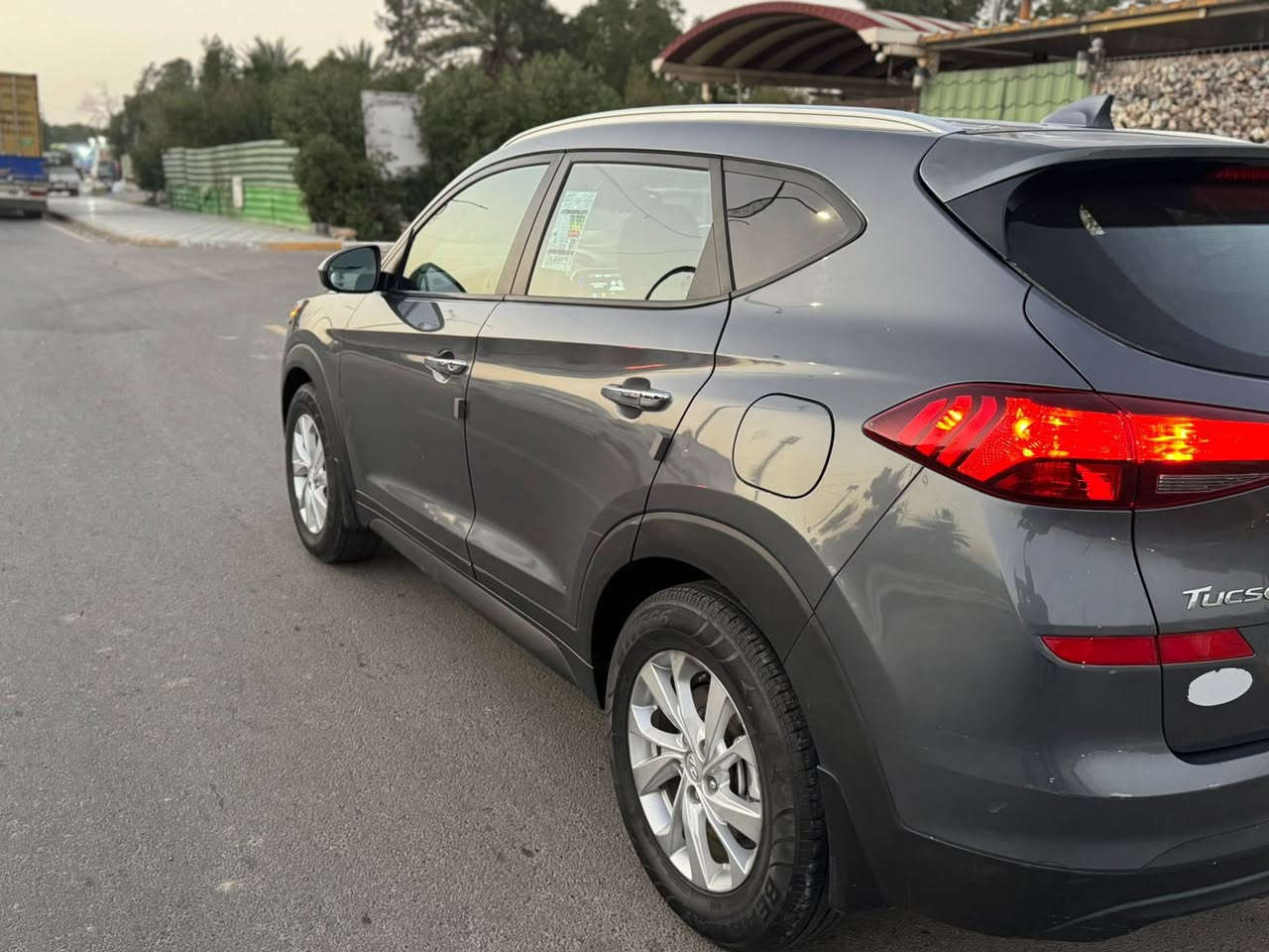 توسان للبيع موديل 2019وارد أمريكي سيارة فول موصفات بصمة كشنات كهربائية تحكم استيرن جهتين كروز سرعه ثلاث انظمة قيادي كشنات تدفئة رادرات بيه هواي موصفات محرك 2000 محرك كير مكفولات ماشية 48 الف سيارة حادثة بس بنيد قطعة وحدة فقط بدون دواخل صور حادثة مرفقه بل منشور مكان سيارة بغداد الرصافة سعر 143 ورقه رقمي ‭
‭0778 230 9022‬ ‭
