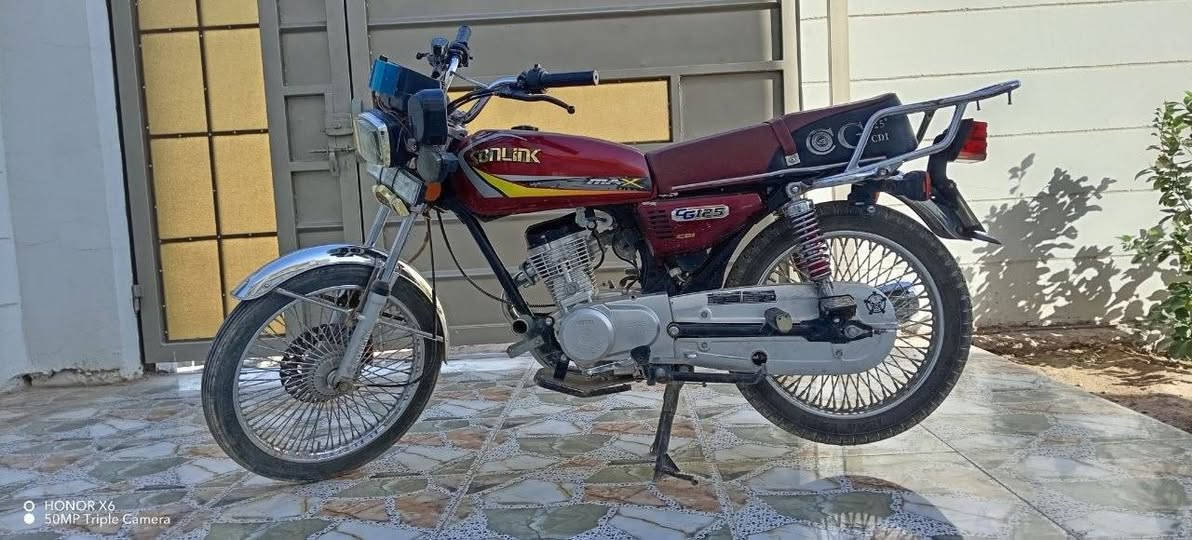 السلام عليكم 
تايكر موديل 2023 نضيفه سبانه مامطخوخه 
شلعه ومعدل فول الدراجه ماناقصه اي شي كهربائيات شغله مابي اي شي نقص سعر 580وبيه مجال حك الجيه مكان جلولاء 
***********
