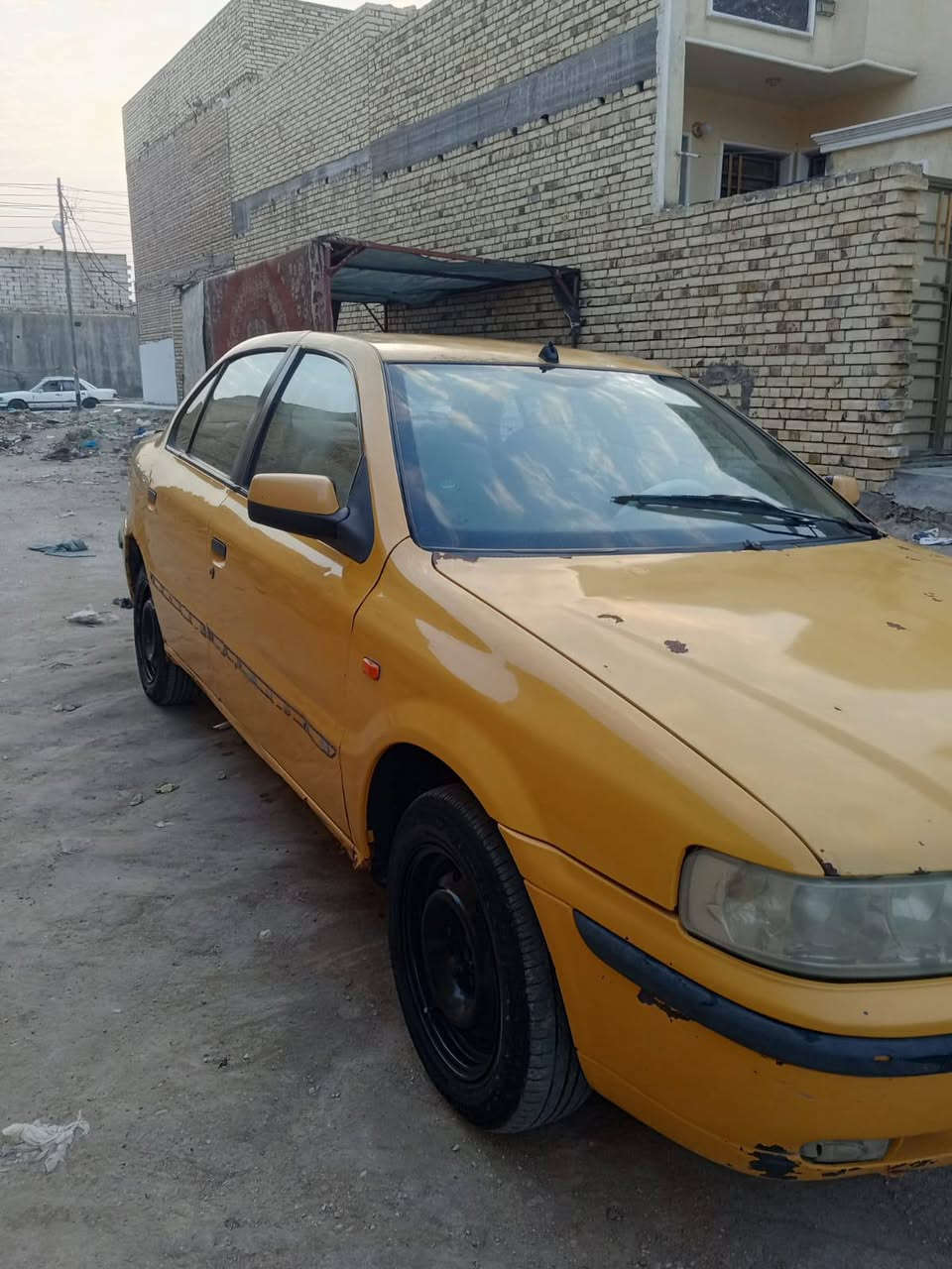 سمند موديل 11 البيع مكينه وكير وكهربائية كفاله نقص السياره بس حداديه راعيه ما ندله جنسيته وبطاقت السكن عندي بس ما ندله رقمه ذي قار مكان السياره ناصريه مركز ***********
