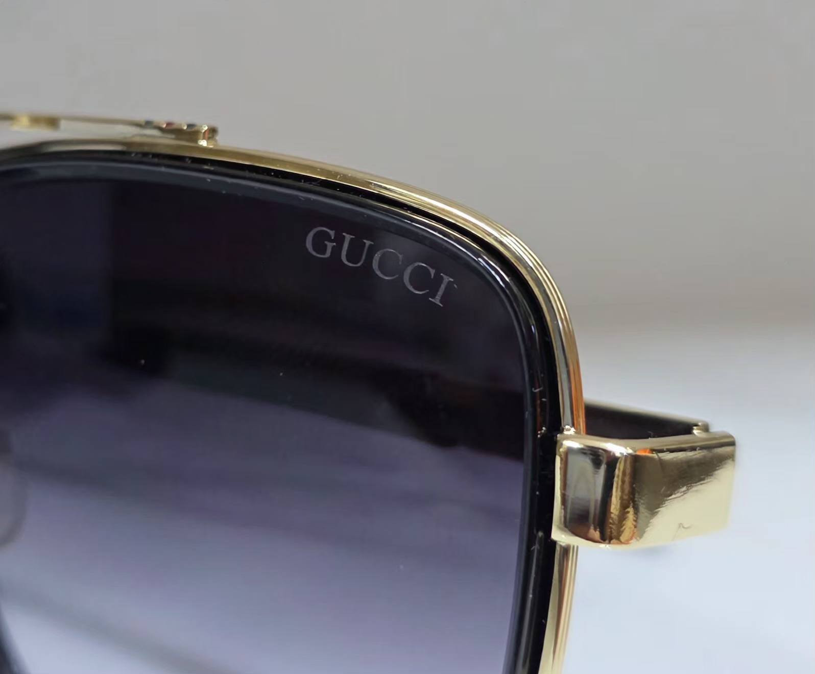 يا الله 
وصلتني نظارة #كوجي #مستعمل
مع جميع المرفقات الأصلية للنظارة
#بولورايز + #VU400
#السعر جداً مناسب 20 دولار فقط
100% حماية من الأشعة فوق البنفسجية
وحماية من الضوء الازرق
سوبر ماستر #أصلي


**إذا كنت صاحب هذا الإعلان وتريد حذفه لأي سبب، رجاءا أرسل رسالة إلى الدعم الفني**