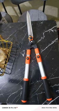 مقص تقليم أشجار • معدات حدائق