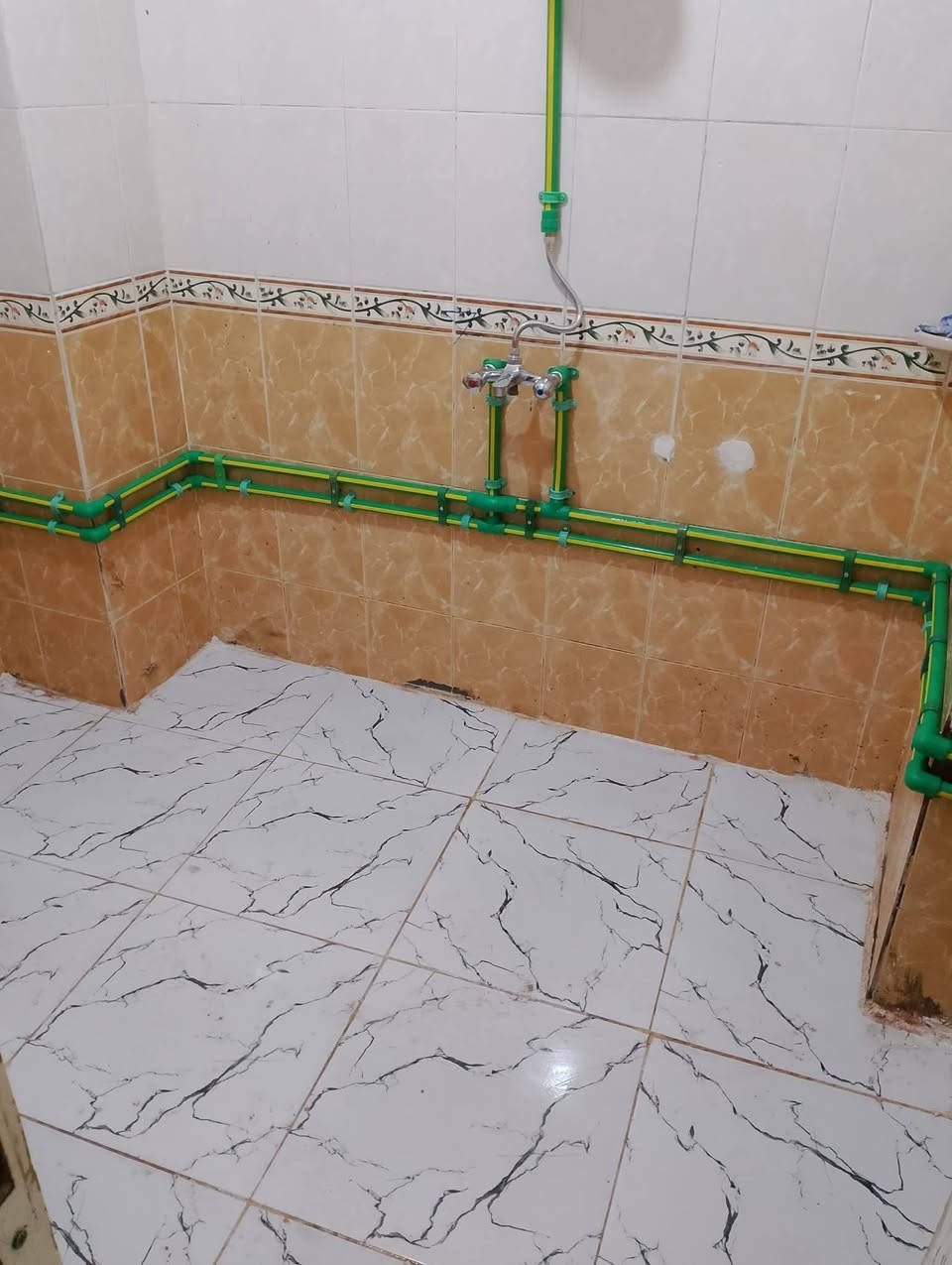 السلام عليكم تأسيس ماء ومجاري بسعر   مناسب شغلي درجه اولى والاسعار مناسبه مكاني  نجف وهذا رقمي بي وتساب أيضاً ***********
