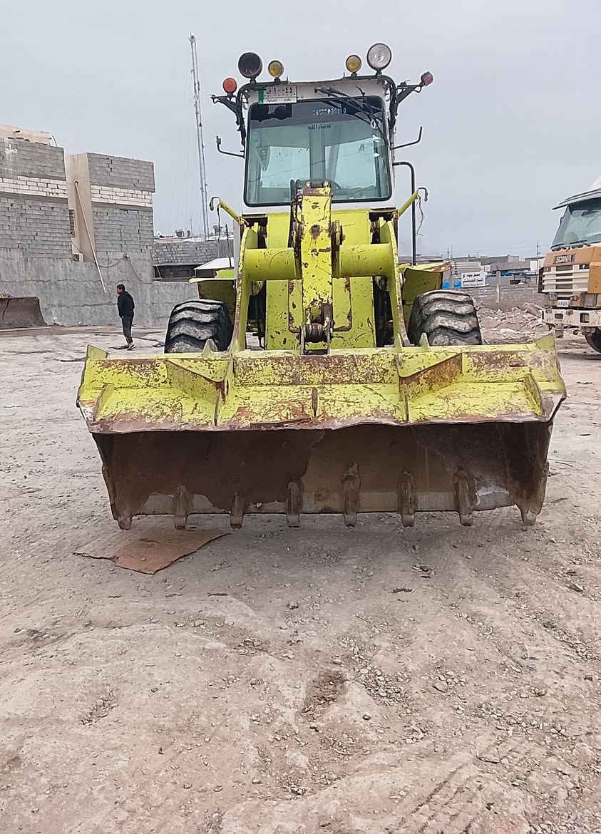 السلام عليكم شفل للبيع حجم 65 رقم الهاتف ***********
