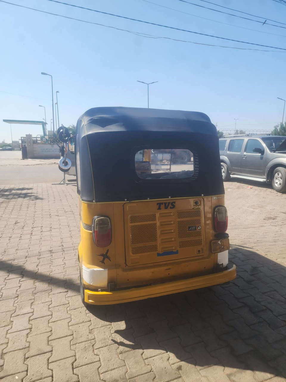 20اوراق مو رقم اوراق
الصور والفديو شوفتك عينك مابيها اي نقص كبل للشارع 
انطيك ضمان من تنقيص والتبخير ونعومه بل محرك والكير والاكسل 
المحمودية 
***********
***********
3650 قفل مابيها اي مجال
