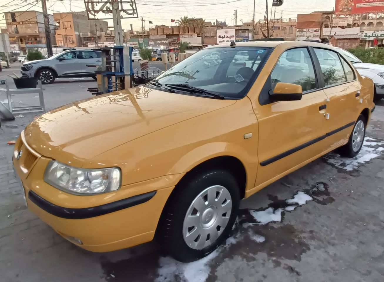 السلام عليكم سمند 2012 رقم بغداد انكليزي سياره بأسمي عليه ايدي من الشركة سنويه الفين وتلاثين سياره جديدة هيئة مصفره هيه وغرامات ماشيه 76سبير ما نازل قطرة جراد مابيها نقطة اخياس مابيها تبريد ثلاجه تراي مال زيرو مكاني بغداد للاستفسار لليحب يتصل ***********
